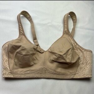 PLAYTEX 18 Hour Seamless Smoothing Bra in Nude Sz 36DD #4049 NWOT